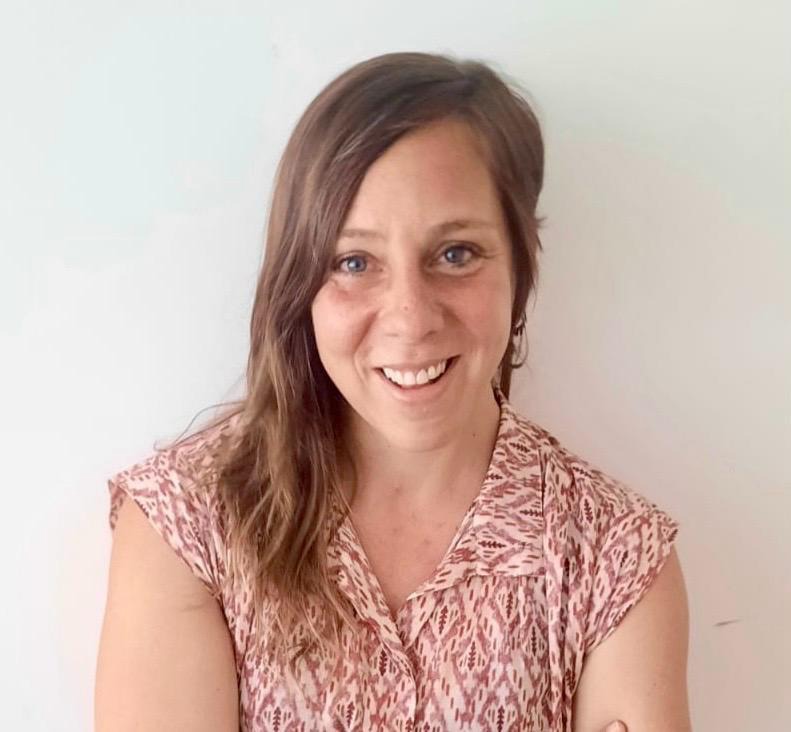 Retrato de Aida Gómez es Psicóloga sanitaria y terapeuta familiar sistémica y Colaboradora de Terapia en Familia,